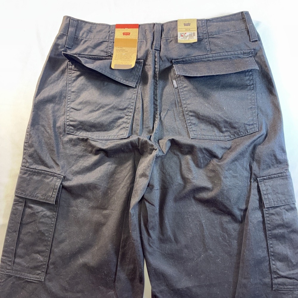 Levi's 94 Baggy Wide Leg Cargo Pants Women's W30 L32 Black NWT - Picture 10 of 14